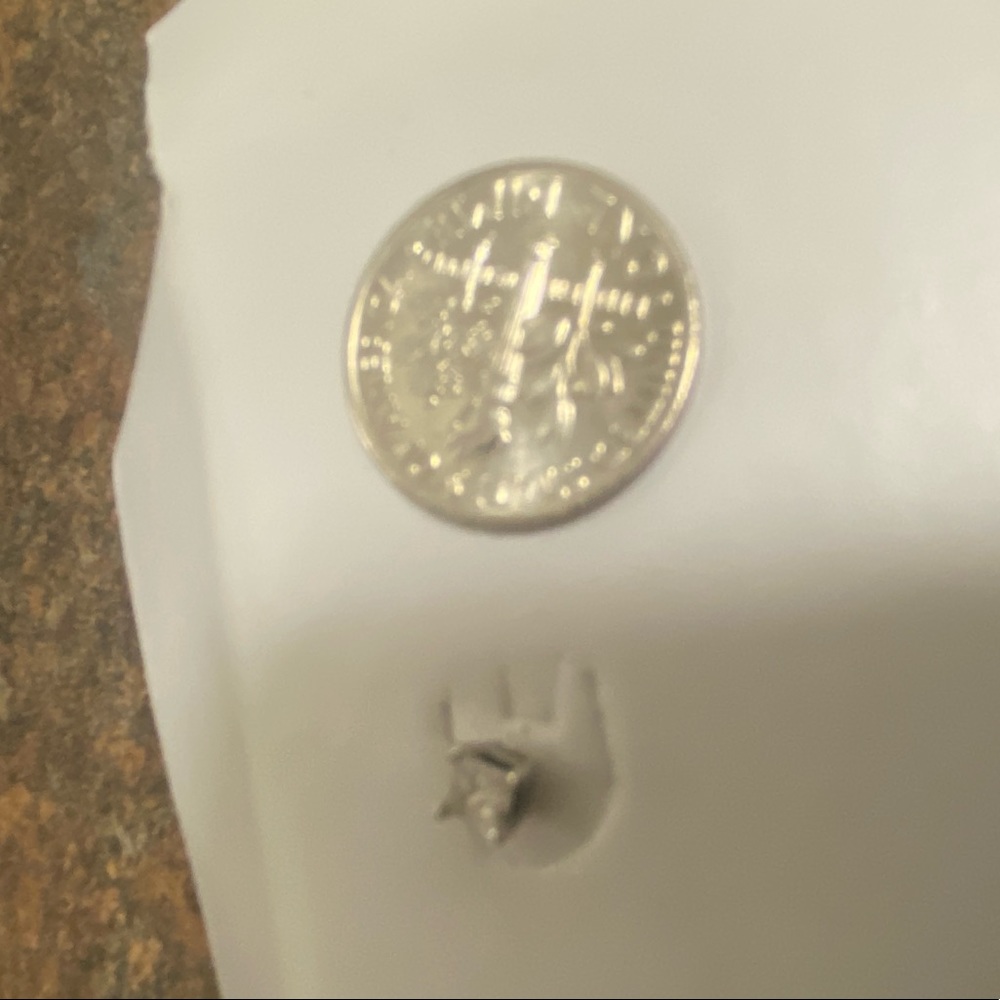 Genuine diamond earring stud in white gold